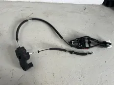 Замок двери Geely Tugella