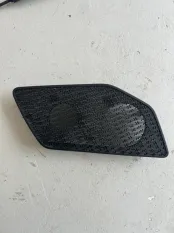 Сетка динамика Geely Tugella