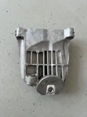 Кронштейн двигателя Genesis GV80