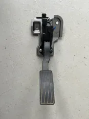 Педаль газа Suzuki Vitara