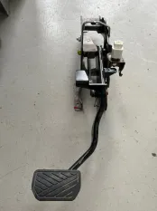 Педаль тормоза Suzuki Vitara