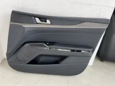 Обшивка двери Kia K5