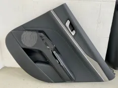 Обшивка двери Kia K5