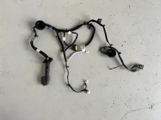 Проводка двери Kia Cerato