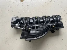 Впускной коллектор Kia Sorento