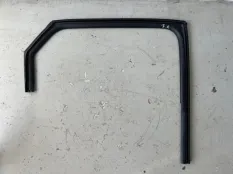Уплотнитель стекла двери Kia K5