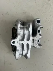 Подушка двигателя Lixiang L7