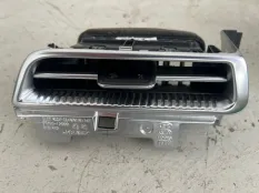Воздуховод торпедо Kia K5