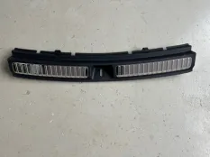 Кожух замка багажника Lixiang L7