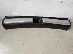 Накладка замка багажника Mercedes Gle