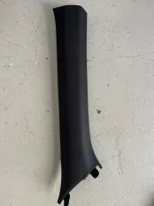 Обшивка лобовой стойки Geely Tugella