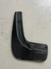 Брызговик Geely Tugella