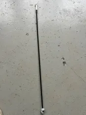 Держатель капота Suzuki Vitara