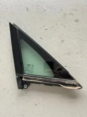 Глухое стекло Genesis GV80