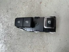 Кнопка стеклоподъемника Kia Carnival