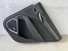Обшивка двери Geely Tugella