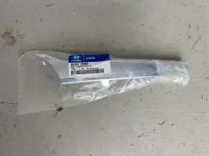 Накладка решетки радиатора Hyundai Solaris