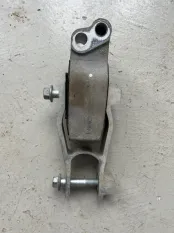 Опора двигателя Geely Tugella