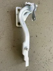 Петля капота Voyah Dream