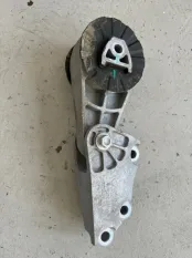 Опора двигателя Voyah Dream