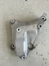 Кронштейн компрессора кондиционера Voyah Dream