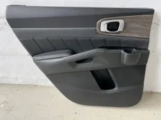 Обшивка двери Kia Sorento