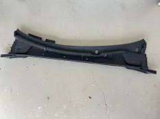 Жабо Geely Emgrand