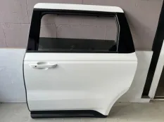 Дверь Kia Carnival