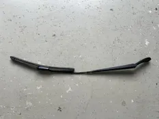 Поводок дворника Geely Emgrand