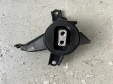 Подушка двигателя Kia Carnival