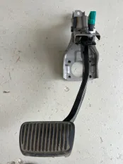 Педаль тормоза Kia Sorento