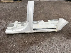 Порог Kia Carnival