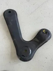 Кронштейн подрамника Chery Tiggo 7L