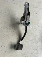 Педаль тормоза Kia Carnival