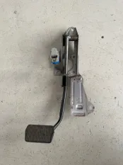 Педаль тормоза Ford Focus