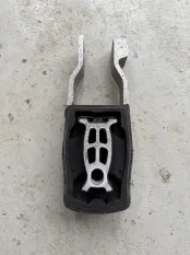 Опора двигателя Geely Atlas