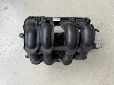 Впускной коллектор Ford Focus