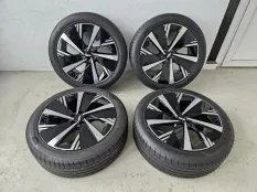 Комплект колес Geely Atlas
