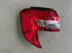 Фонарь Citroen C4 Aircross