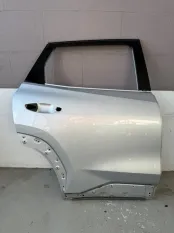 Дверь Geely Atlas