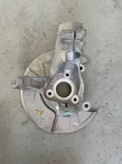 Кулак Geely Atlas