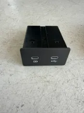 Блок разъема USB Geely Atlas