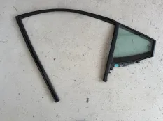 Глухое стекло Hyundai Elantra