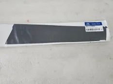 Наклейка передняя правая двери Hyundai Solaris 2