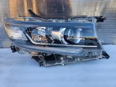 Фара правая Toyota Prado 150