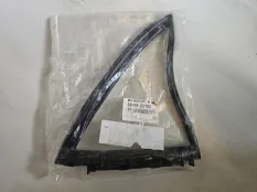 Уплотнитель стекла двери Toyota Corolla E150 2007