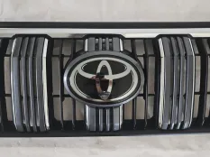 Решетка радиатора Toyota Prado 150