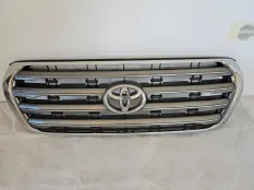 Решетка радиатора Toyota Land Cruiser 200