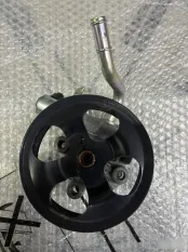 Насос гидроусилителя Toyota Prado 150