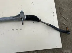 Рулевая рейка Toyota RAV4 40